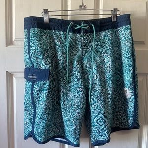 Vissla - Men's "Night Crawler" Board Shorts - Size 33